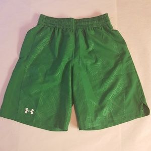 Under Armour Men's Shorts Green Size Medium